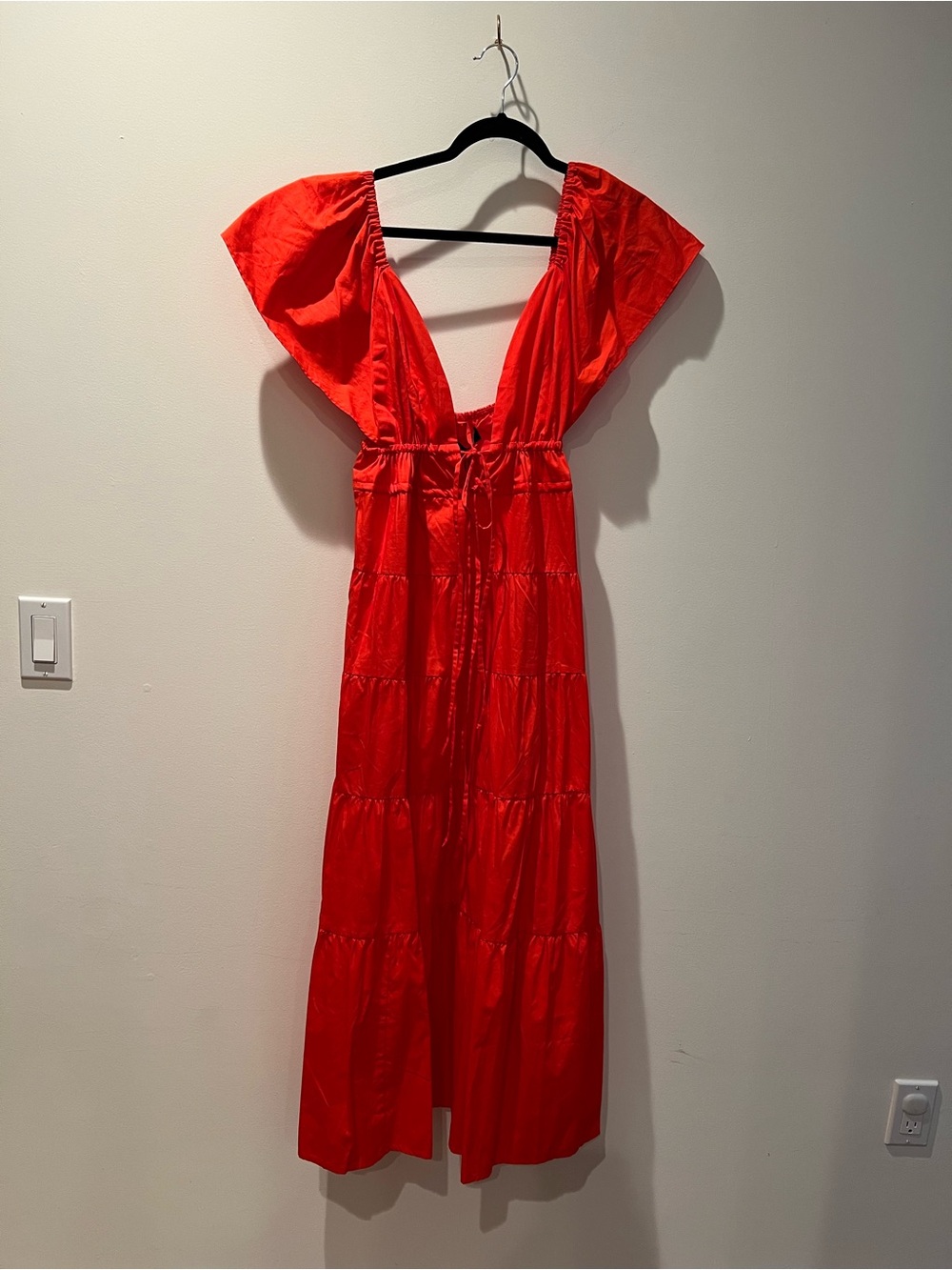 NWT Red Lulus Women’s Tiered Red Maxi Dress with Deep V-Neck - Picture 2 of 7